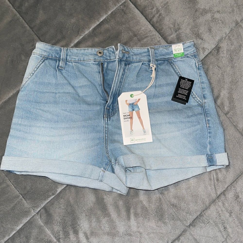 Celebrity Pink ReGeneration Mindful Denim Jean Mom High Rise Shorts 9/29